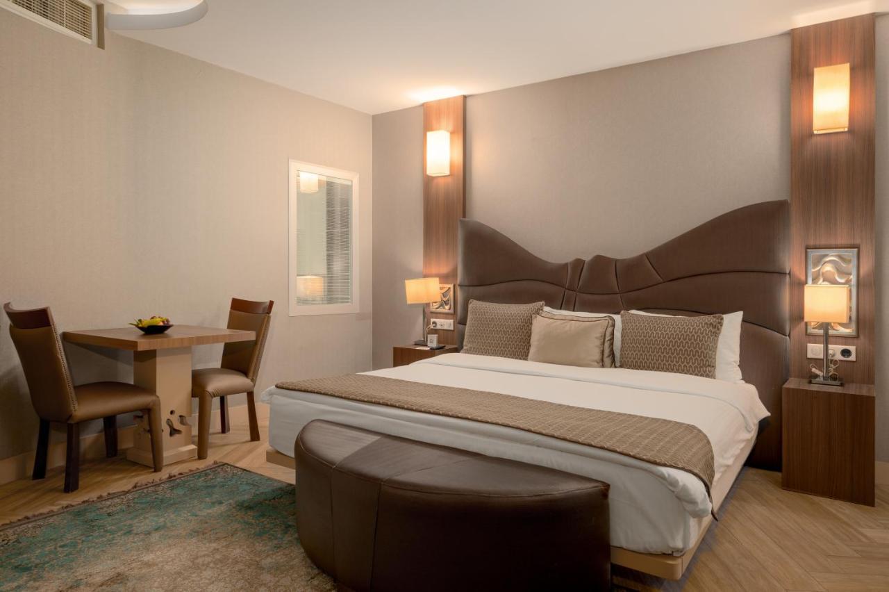 Titanic Hotel & Spa Sulaymaniyah Dış mekan fotoğraf A bedroom at the hotel