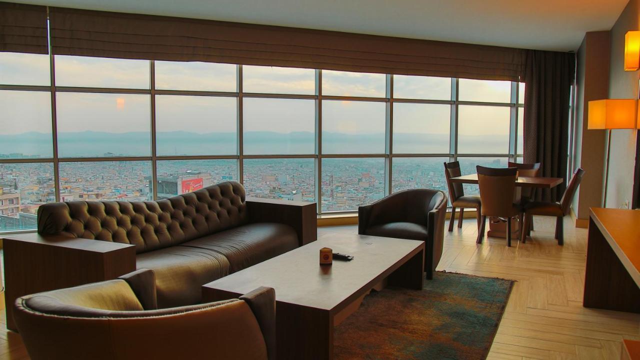 Titanic Hotel & Spa Sulaymaniyah Dış mekan fotoğraf A suite at the hotel
