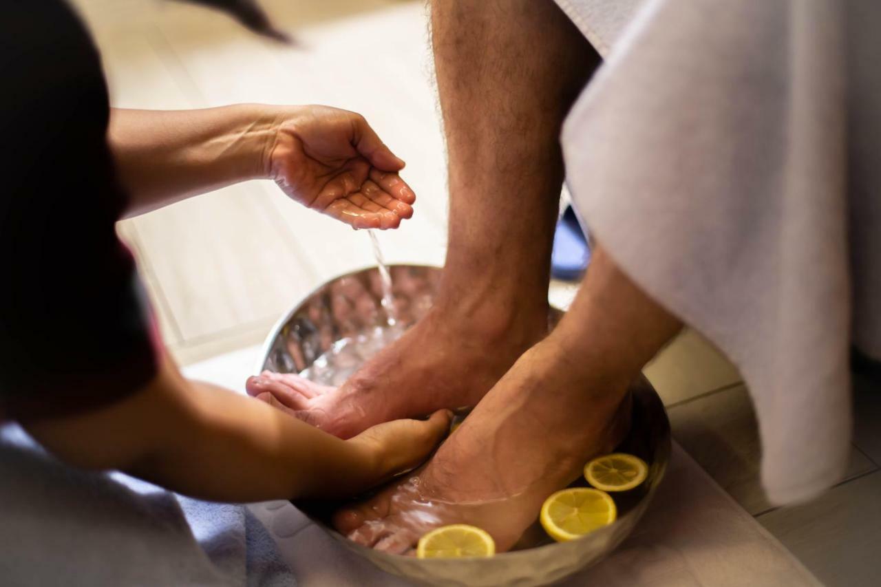 Titanic Hotel & Spa Sulaymaniyah Dış mekan fotoğraf Foot bath