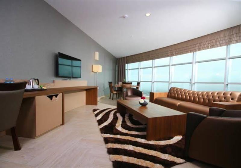 Titanic Hotel & Spa Sulaymaniyah Dış mekan fotoğraf Suite